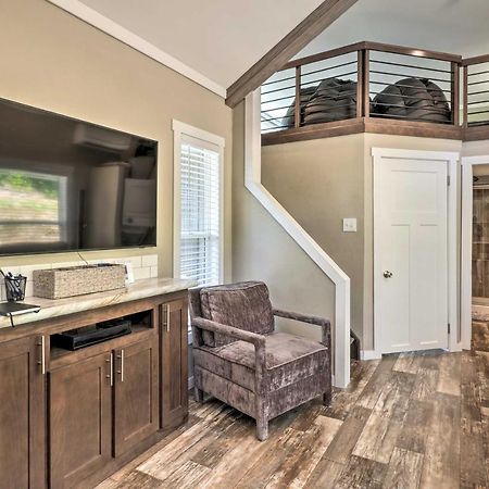 Branson Tiny Home On 52 Acres With Private Lake! Ngoại thất bức ảnh