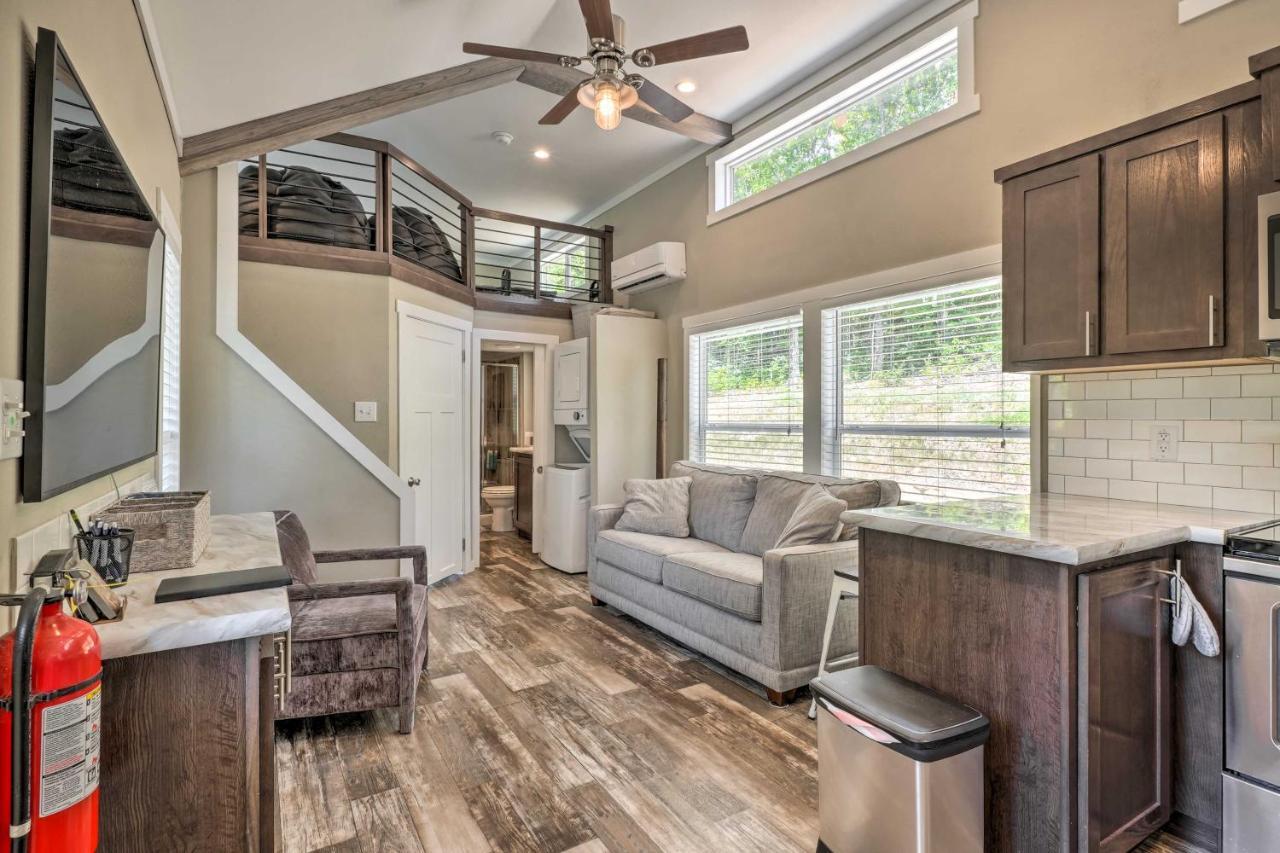 Branson Tiny Home On 52 Acres With Private Lake! Ngoại thất bức ảnh